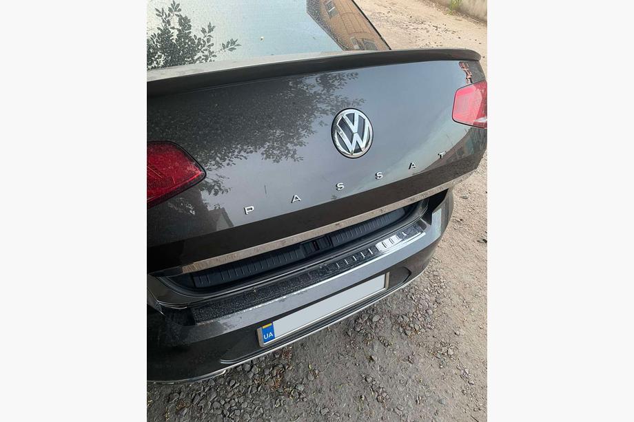 Volkswagen Passat B8 2015–2023 Takaluukun reunalista SD (ruostumaton teräs) Carmos - turkkilainen teräs Image