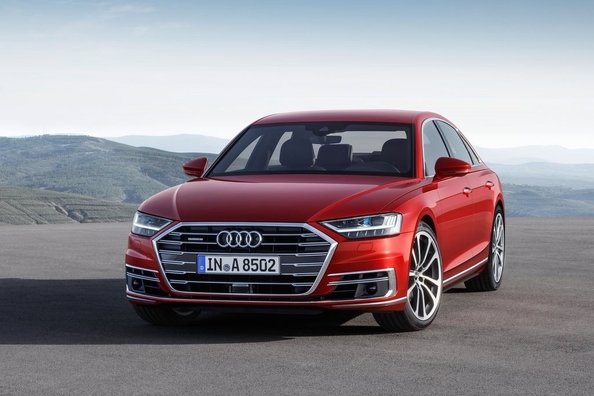 Audi A8 -sedanin katsaus, mallivuosi 2018