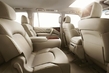 Katsaus päivitettyyn Nissan Armada -maasturiin kuva 2