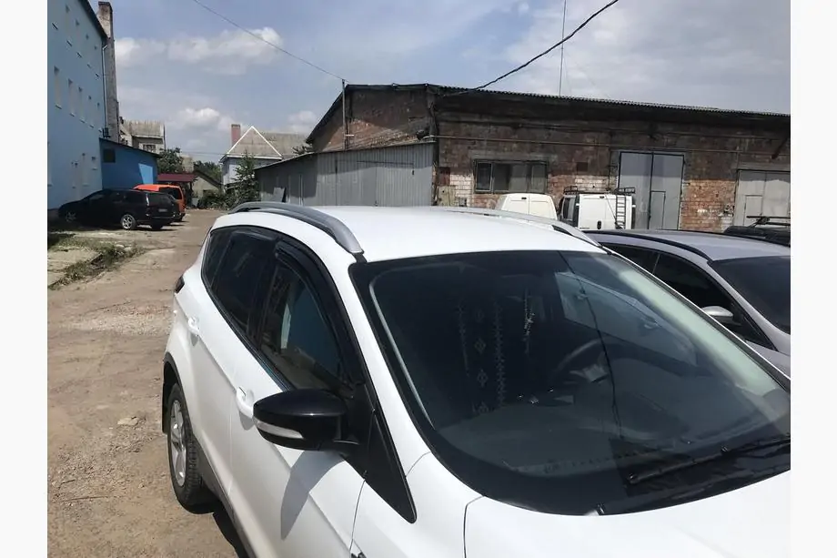 Ford Kuga/Escape 2013–2019 Alkuperäiset kattokaiteet (2 kpl) Kuva 6