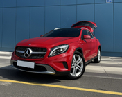 Mercedes GLA X156 2014–2019 Etusäleikkö Diamond Silver (2014-2016) kuva 1