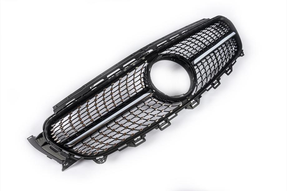 Mercedes E-class W213 2016–2023 Etusäleikkö Diamond Black (Avantgarde/AMG-Line/E43 AMG/E53 AMG 2016-2020) Ilman kameran paikkaa Kuva 4