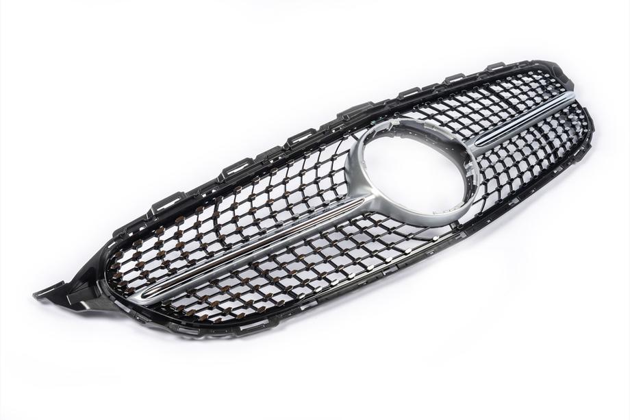Mercedes C-class W205 2014–2021 Etusäleikkö Diamond Silver (Avantgarde/AMG-Line/C43 AMG) Kuva 12