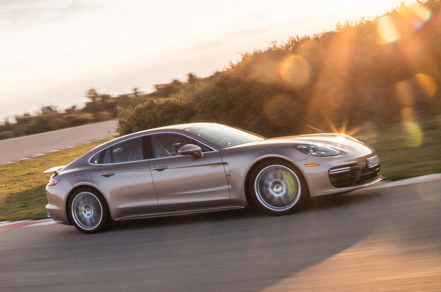 Katsaus: Porsche Panamera Turbo S E-Hybrid