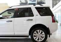 Land Rover Freelander II 2006–2014 Alkuperäiset kattokaiteet (2 kpl) kuva 4