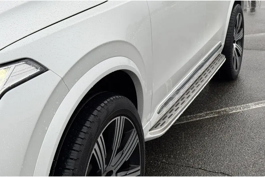 Volvo XC90 2015– OEM V1 sivuastinlaudat (2 kpl) Image