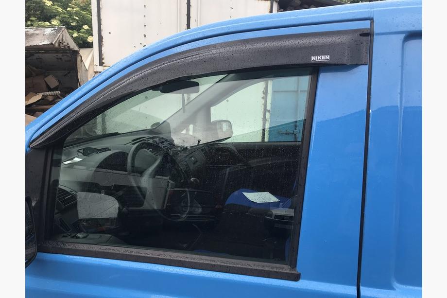 Mercedes Vito W639 2004–2014 Ikkunan tuuliohjaimet (2 kpl, Niken) Kuva 3