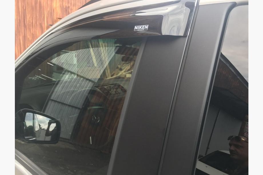 Mercedes Vito W639 2004–2014 Ikkunan tuuliohjaimet (2 kpl, Niken) Kuva 6