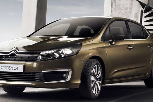 Päivitetyn Citroen C4:n esittely