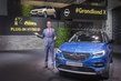 Opel esitteli ensimmäisen hybridiautonsa kuva 1