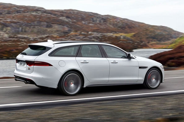 Jaguar julkaisee farmarin, joka haastaa Mercedes E-Classin ja BMW 5 Seriesin Kuva 6
