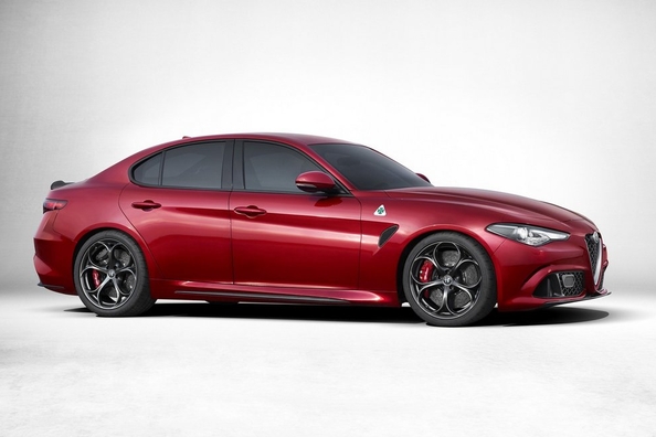 Italialaista karismaa Alfa Romeo Giulia -sedanissa