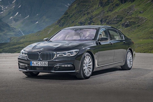 BMW täydentää 7-sarjaa hybridimalleilla