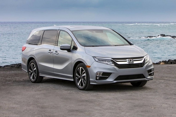 Honda Odyssey -minibussin katsaus