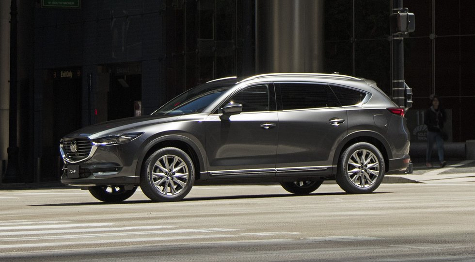 Uusi Mazda CX-8 -crossover
