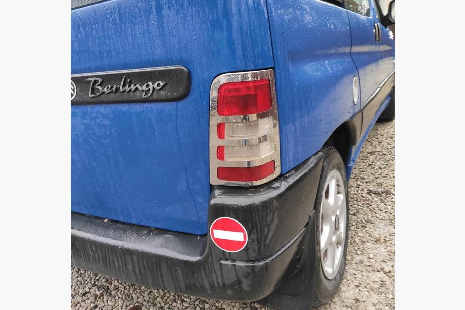 Citroen Berlingo 1996–2008 Takavalojen kehykset (2 kpl, ruostumaton teräs) Kuva 4