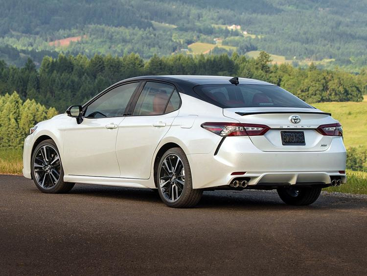 Toyota Camry 2018 -mallivuoden katsaus