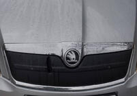 Skoda Octavia II A5 2010–2013 Talvisuoja jäähdyttimensäleikköön (yläosa) kuva 2