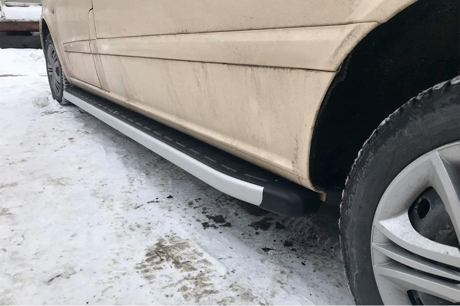 Mercedes Vito/V-class W447 2014– Fullmond sivuportaat (2 kpl, alumiini) Pitkä akseliväli Kuva 4