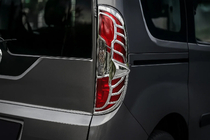 Opel Combo 2012–2018 Takavalojen kromikehykset (2015↗, 2 kpl, muovi) kuva 1