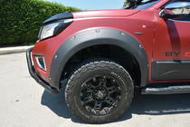 Nissan Navara/NP300 2016– Pyöränkaarilevikkeet (Meliset) kuva 4