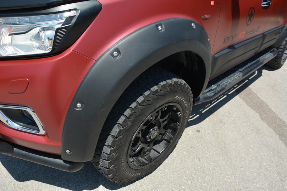 Nissan Navara/NP300 2016– Pyöränkaarilevikkeet (Meliset) Image
