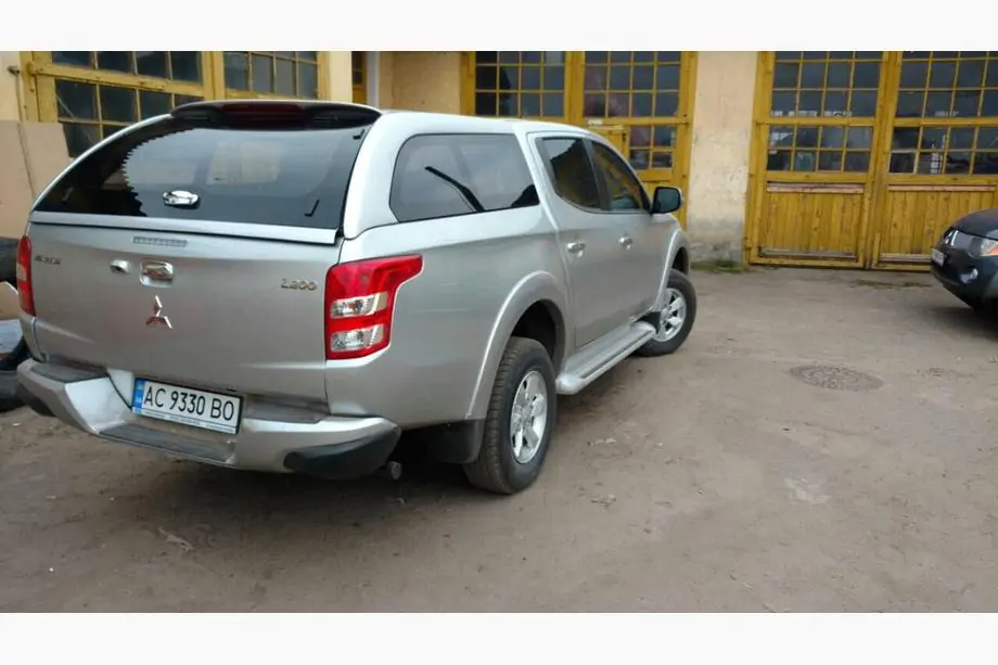 Mitsubishi L200 2015–2024 Kattokatos (Canopy) Kuva 7