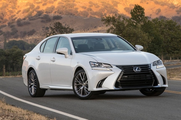 Lexus GS -sedanin koeajo ja katsaus
