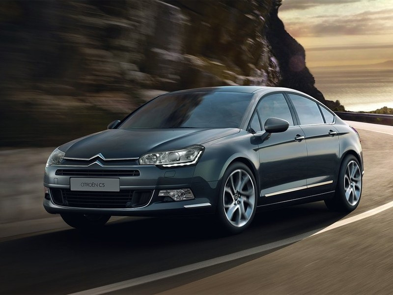 Citroen C5 -sedanin koeajo