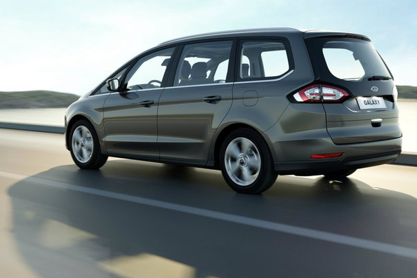 Katsaus 7-paikkaiseen Ford Galaxy -tila-autoon, 4. sukupolvi Kuva 3