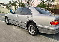 Mercedes E-sarja W210 1995–2002 Lokasuojan kaarilevikkeet (4 kpl, mustat) kuva 2