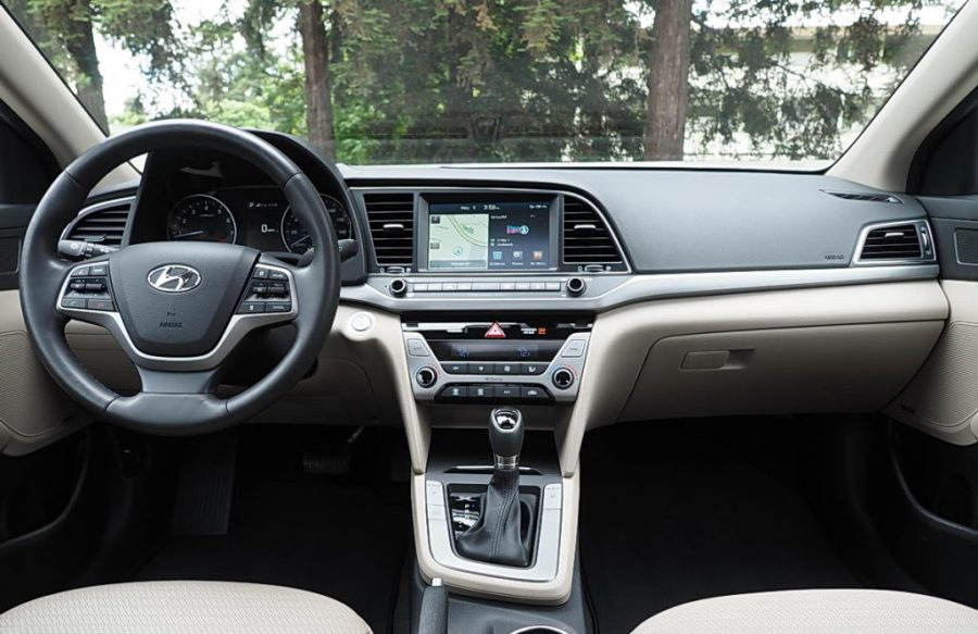 Hyundai Elantra -sedanin kuudennen sukupolven koeajo