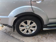 Mitsubishi Outlander 2006–2012 Lokasuojan kaarilevikkeet (4 kpl, mustat) kuva 3