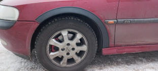 Opel Vectra B 1995–2002 Lokasuojan kaarilevikkeet (4 kpl, mustat) Metalliset kuva 3
