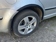 Skoda Superb 2001–2009 Lokasuojan kaarilevikkeet (4 kpl, mustat) kuva 7