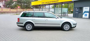 Volkswagen Passat B5 1997–2005 Lokasuojan kaarilevikkeet (4 kpl, mustat) Sedan, 1996-2000, metalli kuva 5