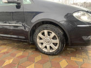 Volkswagen Touran 2003–2010 Lokasuojan kaarilevikkeet (4 kpl, mustat) 2003-2006, Metalliset kuva 4