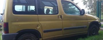 Peugeot Partner 1996–2008 Muoviset pyöränkaarilistat (4 kpl, mustat) kuva 2
