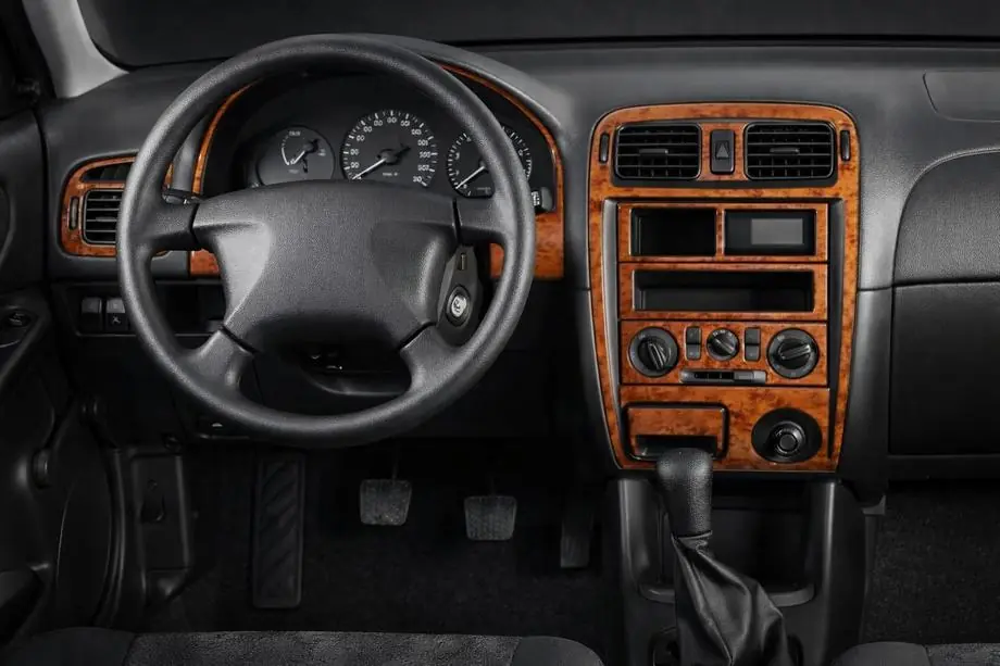 Mazda 626 1979–2002 Kojelaudan suojat Image