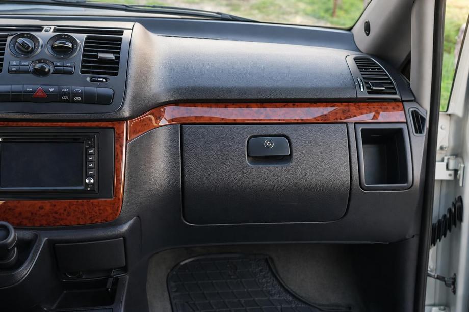 Mercedes Viano 2004–2014 Kojelaudan listat (Meric, suikaleet) Image