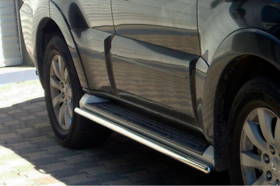 Mitsubishi Pajero Wagon III 1999–2006 Sivuputket alkuperäisiin kiinnityksiin (2 kpl, ruostumaton teräs) Image