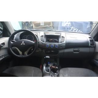Kojelaudan koristepaneelisarja (11 osaa) Mitsubishi L200 2006–2015 kuva 4