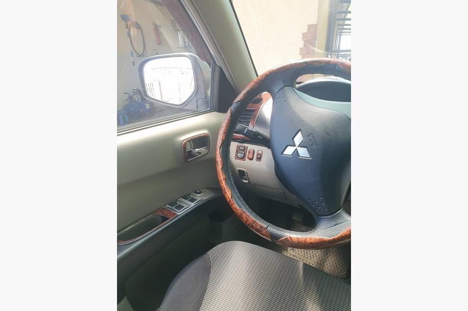 Mitsubishi L200 2006–2015 Kojelaudan koristepaneelisarja (11 osaa) Alumiini Kuva 10