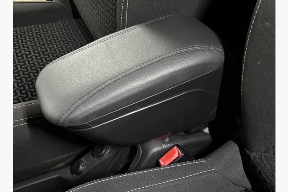 Citroen C-3 2009–2016 Käsinoja (muovisella mukitelineadapterilla) Kuva 2