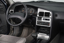 Peugeot 405 1987–1997 Kojelaudan listat (1992-1995) kuva 1