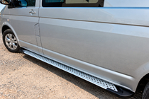 Volkswagen T5 Multivan 2003–2010 Sivuporrast X5-tyyppi (2 kpl, alumiini) Pitkä akseliväli kuva 3