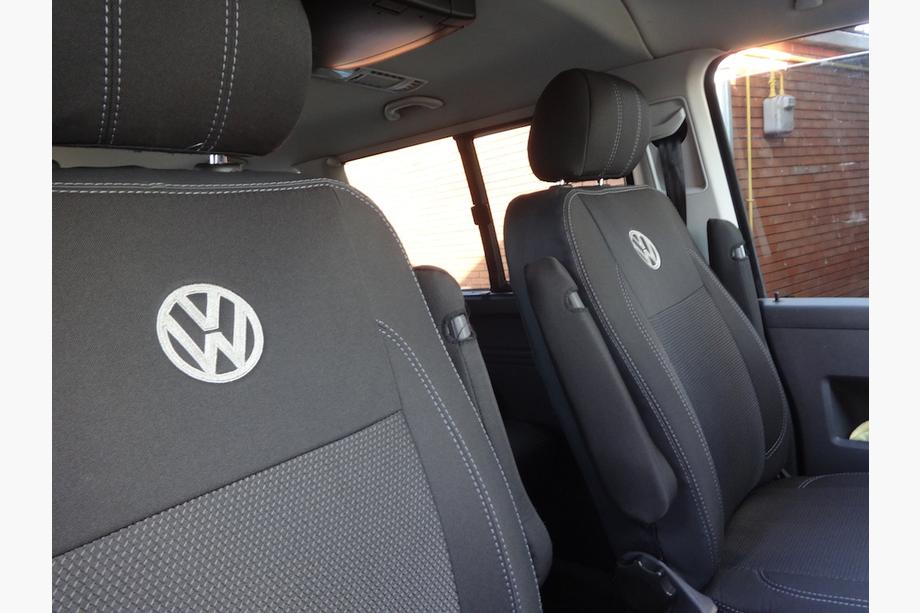 Volkswagen T5 2010–2015 Auton penkinpäälliset (keinonahka↗kangas, Premium) Etupenkit (2+1) Kuva 9