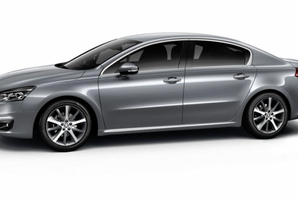 Peugeot 508 -malliston lippulaivasedan Kuva 3