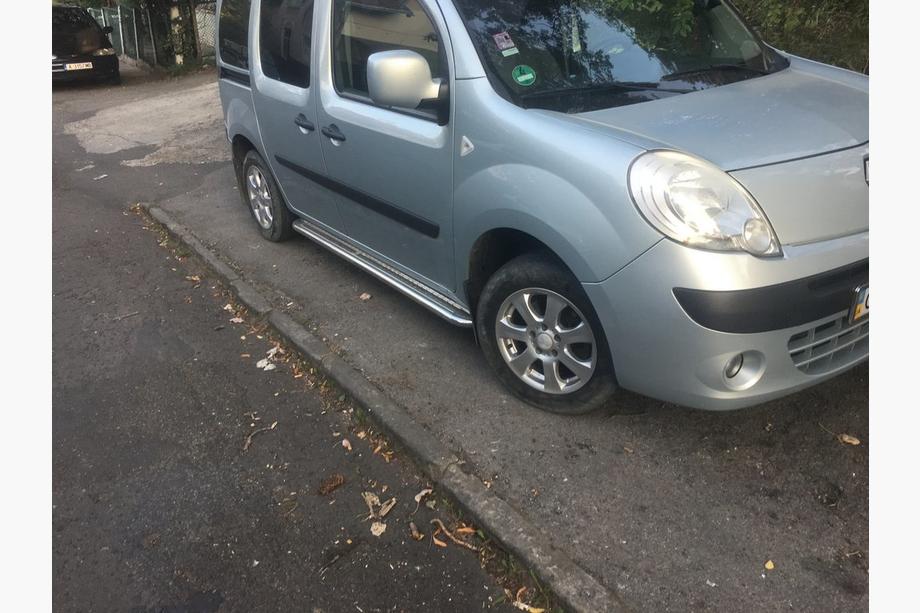 Renault Kangoo 2008–2020 Sivukynnykset Premium (2 kpl, ruostumaton teräs) 60 mm, lyhyt akseliväli Image