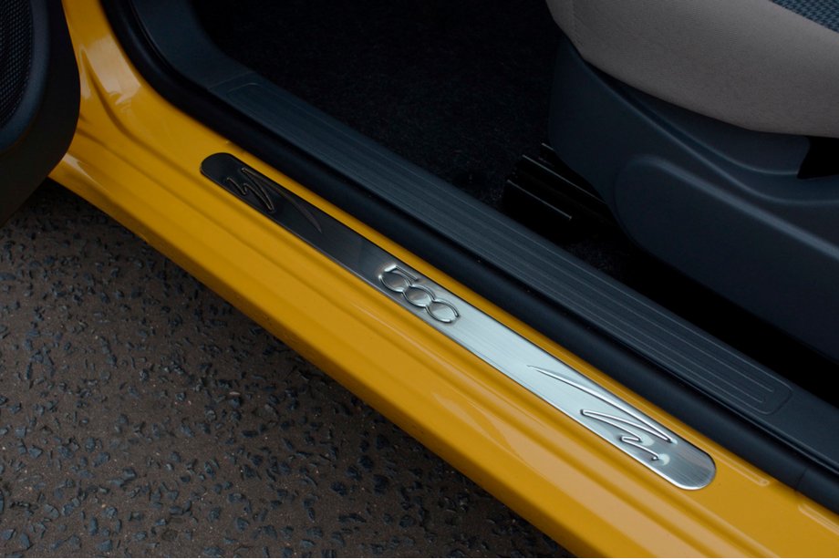 Fiat 500/500L 2013–2022 Kynnyslistat 500 (OmsaLine, 2 kpl, ruostumaton teräs) Image